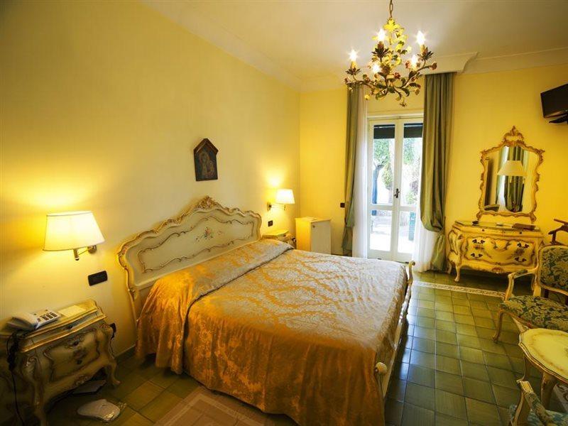 Grande Albergo Miramare Formia Zewnętrze zdjęcie