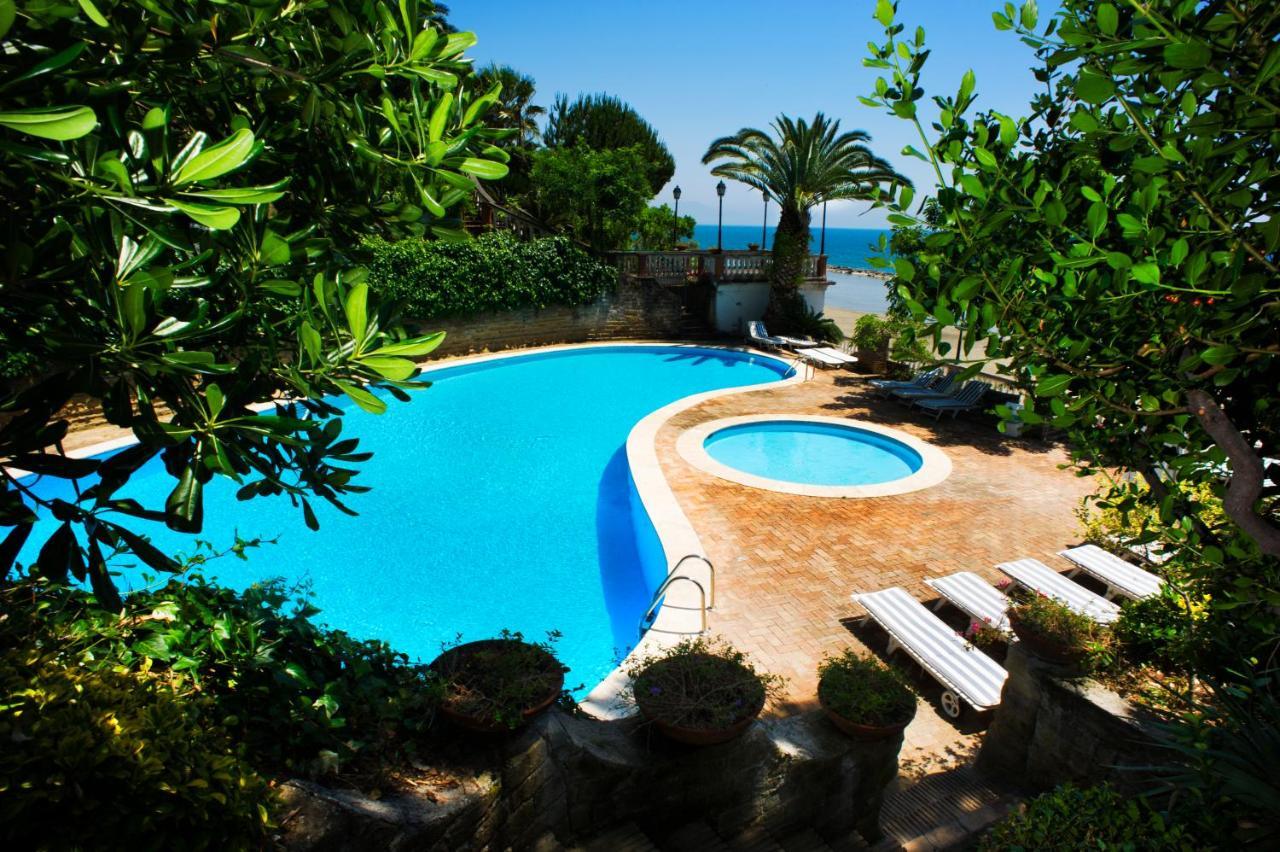 Grande Albergo Miramare Formia Zewnętrze zdjęcie
